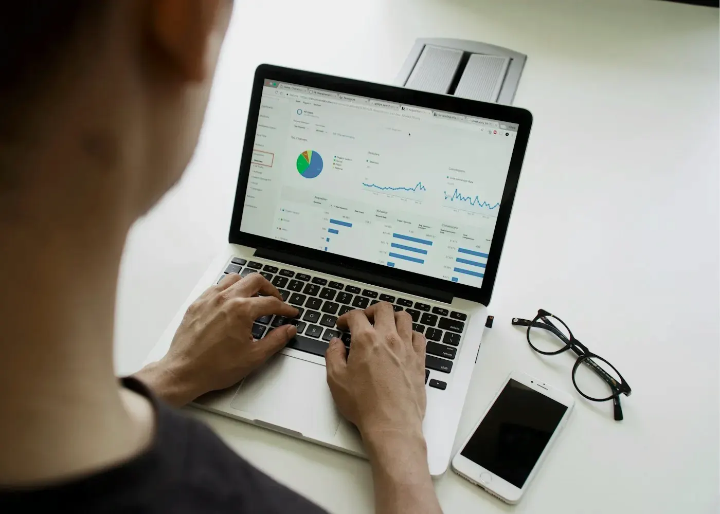 Investor microsite — narrative under NDA pressure — phase 13