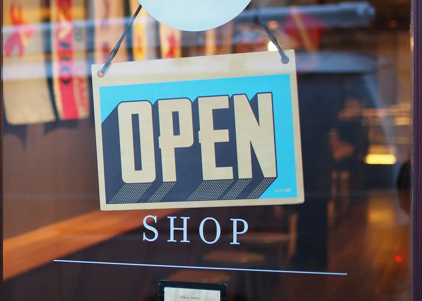 Flagship shop — merchandising that converts